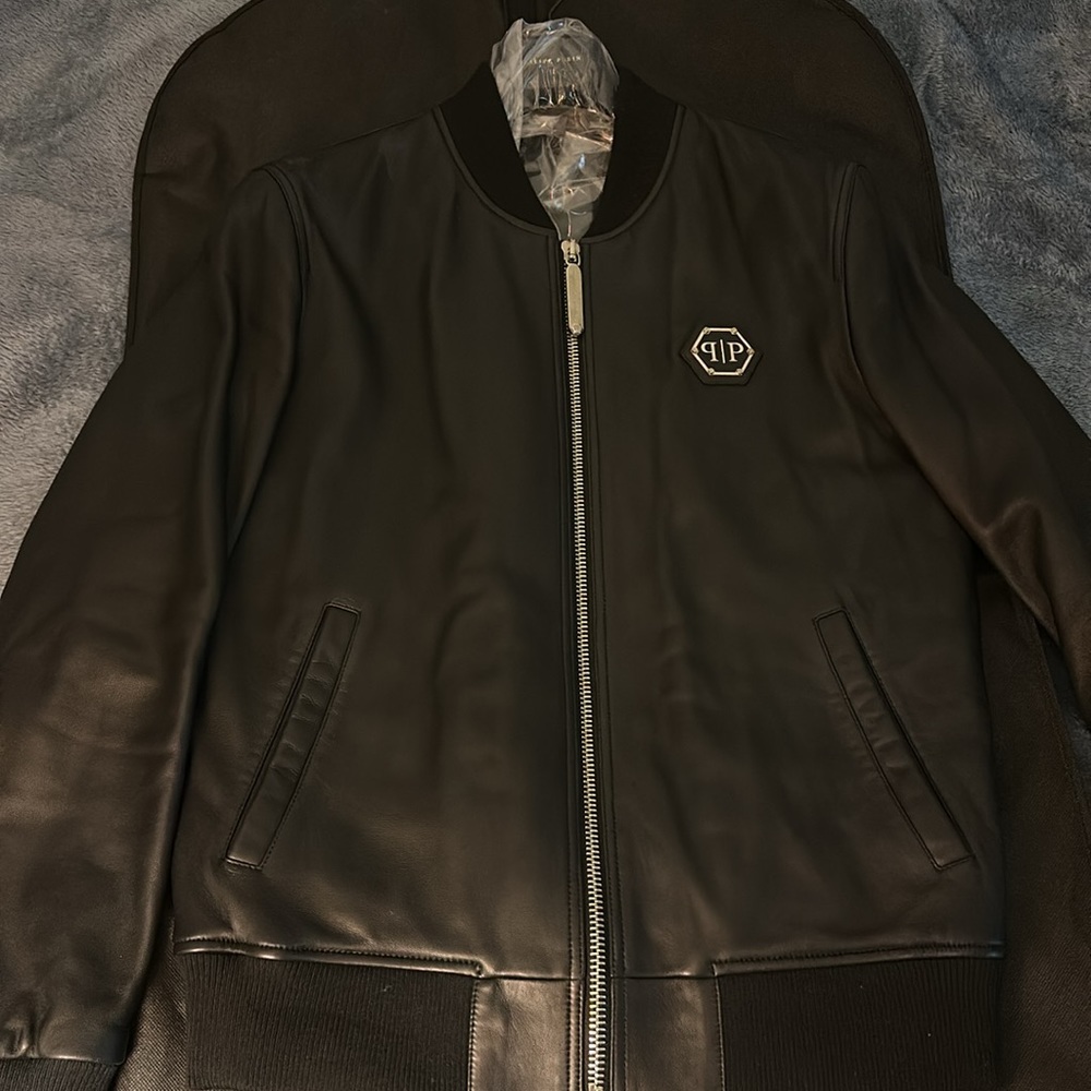 Leather jacket - Picture 6 of 6